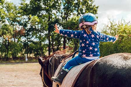 Pferd und Stall für Kinder in den Osterferien